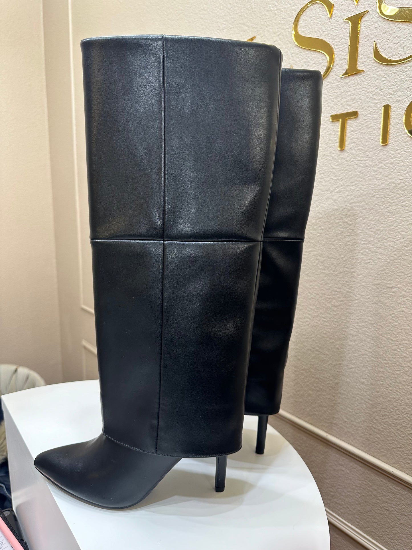 Dinorah Boots