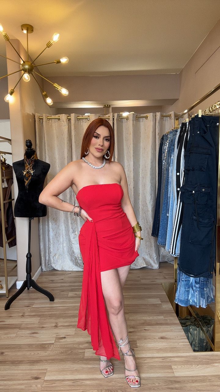 Yamina Red Dress